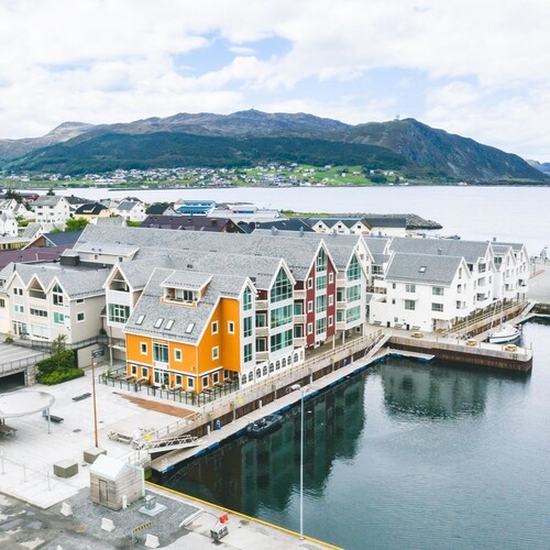 Couverture d'un centre commercial et résidentiel à Heroy/Fosnavag - Norvège